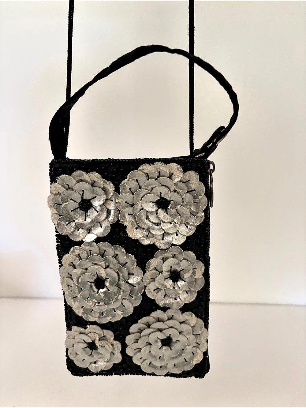 Bamboo & Co. Floral Appliqué Crossbody Bag in Black & Silver